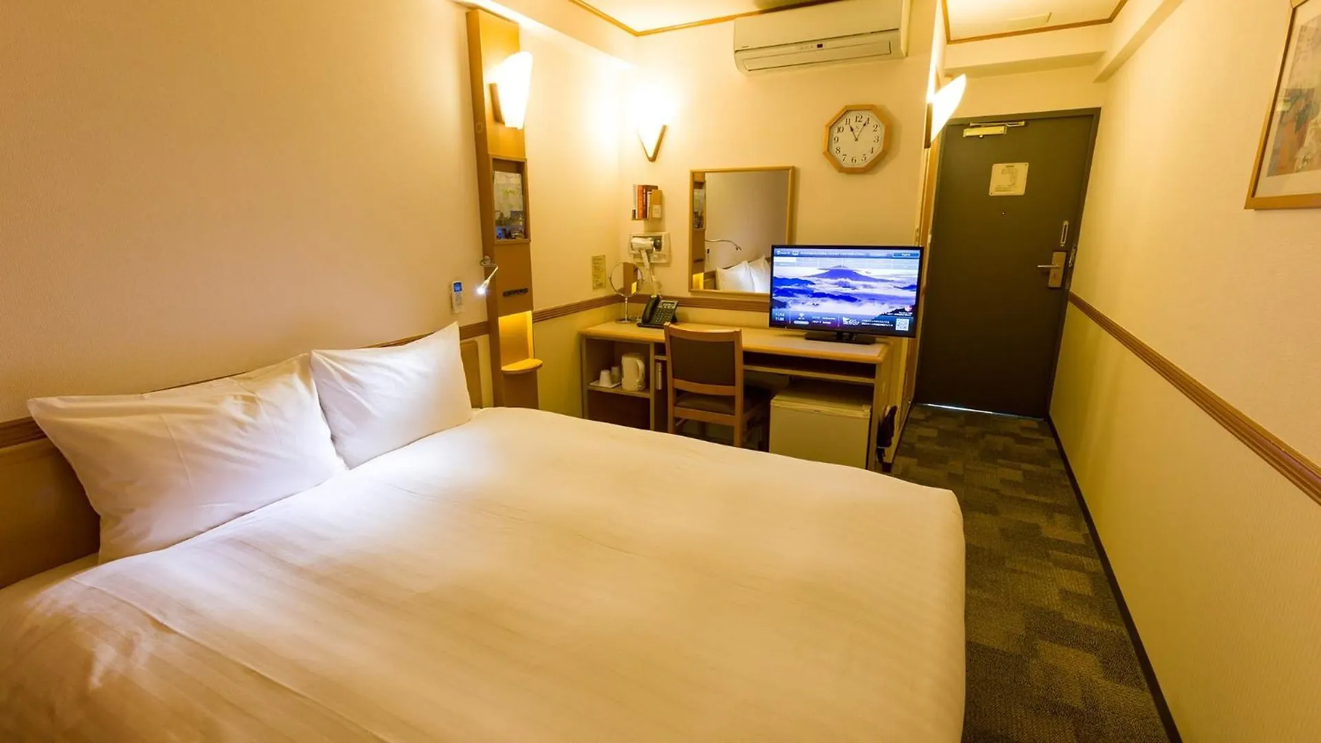 Toyoko Inn Hokkaido Sapporo-Eki Kita-Guchi 3*, Sapporo Japan